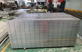 不锈钢激光开料割孔折弯